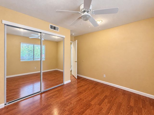 9050 Descendant Dr, Elk Grove, CA 95758