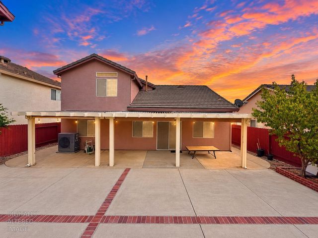 9050 Descendant Dr, Elk Grove, CA 95758
