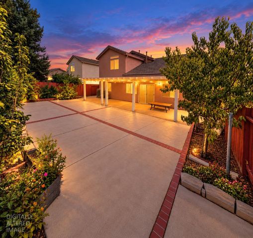 9050 Descendant Dr, Elk Grove, CA 95758