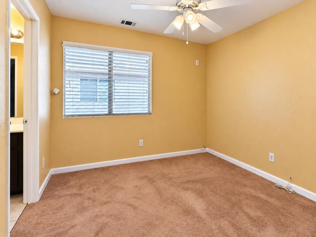 9050 Descendant Dr, Elk Grove, CA 95758