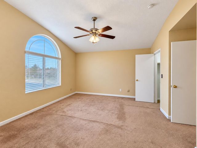 9050 Descendant Dr, Elk Grove, CA 95758