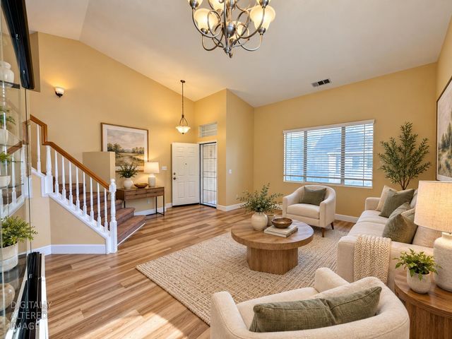 9050 Descendant Dr, Elk Grove, CA 95758