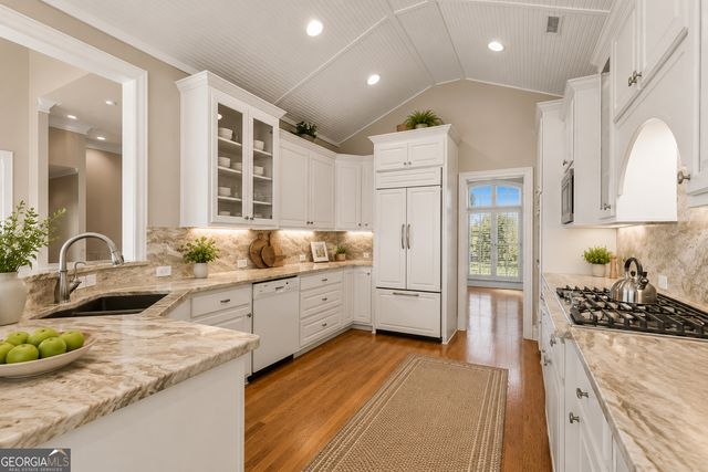3657 Mariner Bluff Court, Gainesville, GA 30506