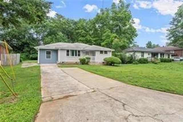 2756 Gresham SE Road, Atlanta, GA 30316