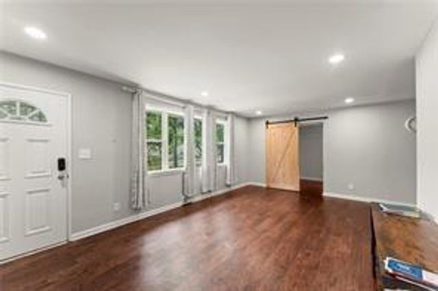 2756 Gresham SE Road, Atlanta, GA 30316