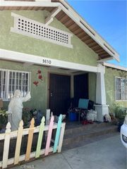 1650 W 39th Place, Los Angeles, CA 90062