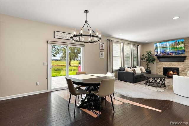 50647 Bredenbury Drive, Macomb, MI 48044