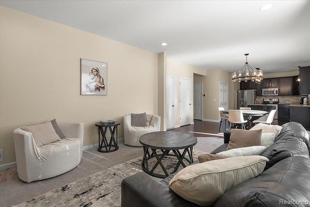 50647 Bredenbury Drive, Macomb, MI 48044