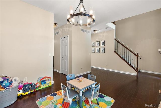 50647 Bredenbury Drive, Macomb, MI 48044