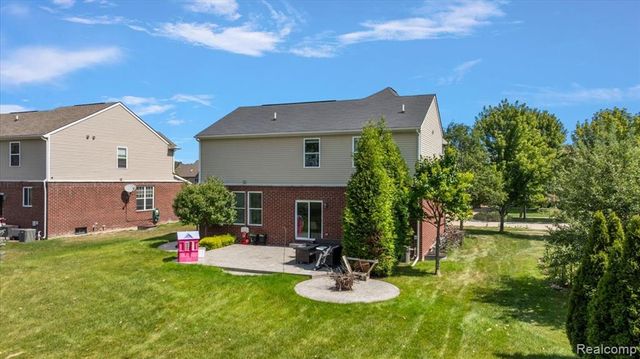 50647 Bredenbury Drive, Macomb, MI 48044