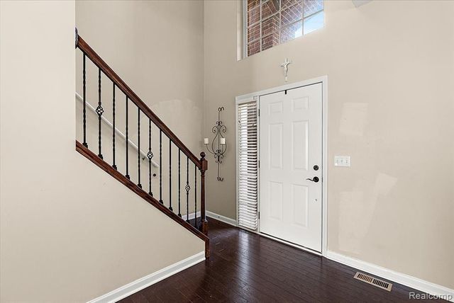 50647 Bredenbury Drive, Macomb, MI 48044
