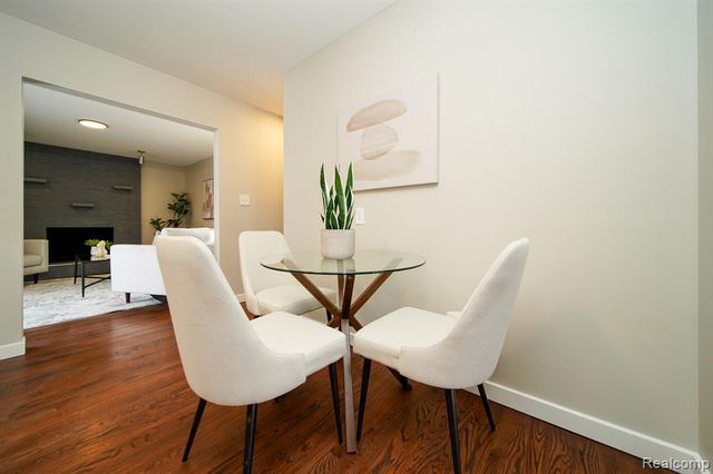 26608 Marilyn Avenue, Warren, MI 48089