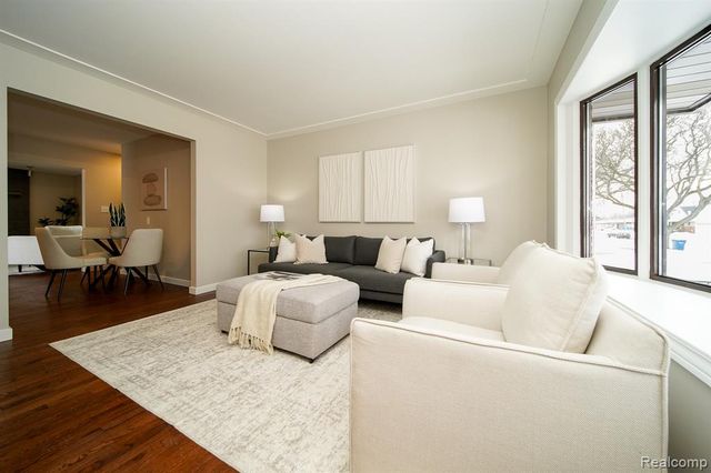 26608 Marilyn Avenue, Warren, MI 48089