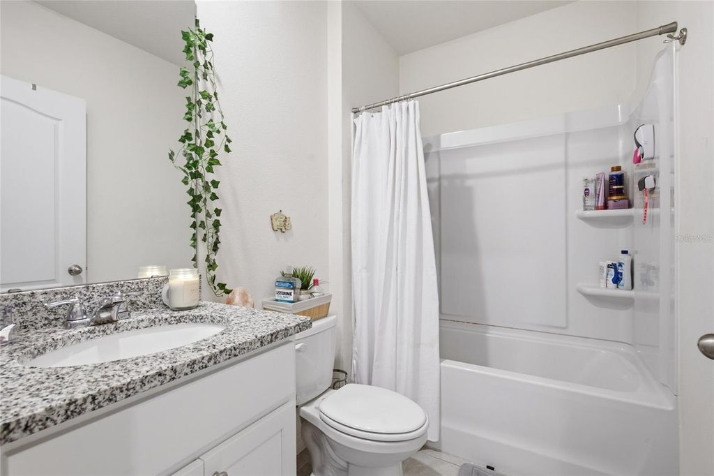 Image 21 of property listing at 1452 CUMBERLAND AVENUE, Davenport, FL 33837