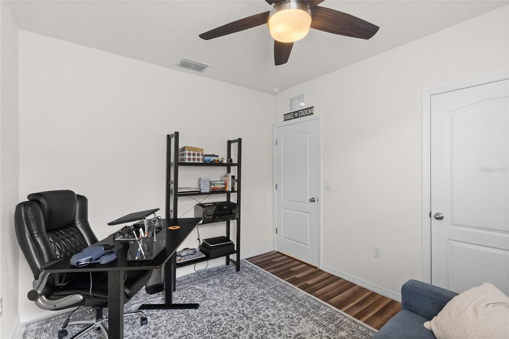 Image 22 of property listing at 1452 CUMBERLAND AVENUE, Davenport, FL 33837