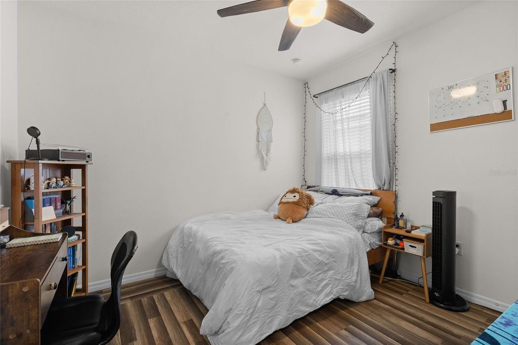 Image 23 of property listing at 1452 CUMBERLAND AVENUE, Davenport, FL 33837