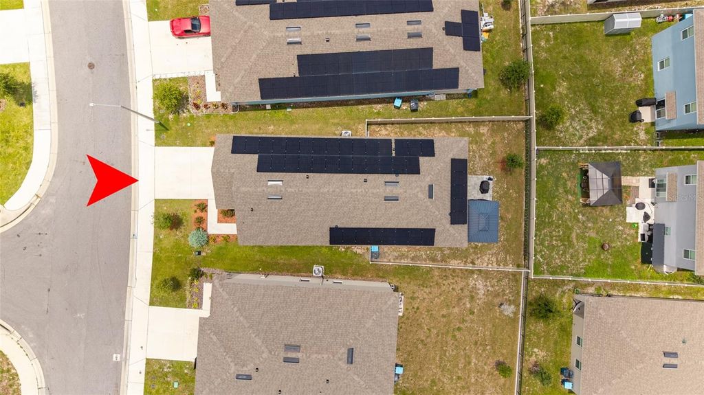 Image 28 of property listing at 1452 CUMBERLAND AVENUE, Davenport, FL 33837