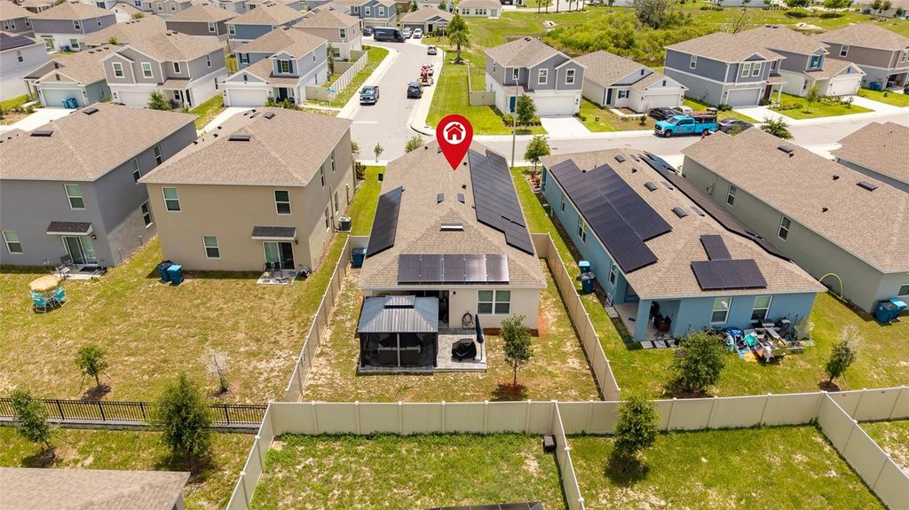 Image 34 of property listing at 1452 CUMBERLAND AVENUE, Davenport, FL 33837