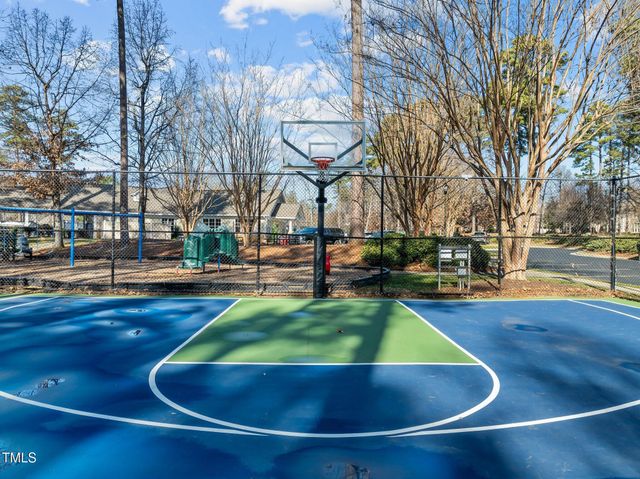 15 Golfers Ridge Court, Chapel Hill, NC 27517