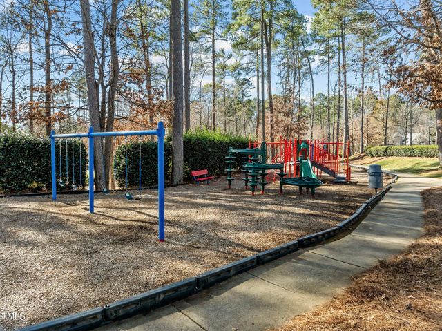 15 Golfers Ridge Court, Chapel Hill, NC 27517