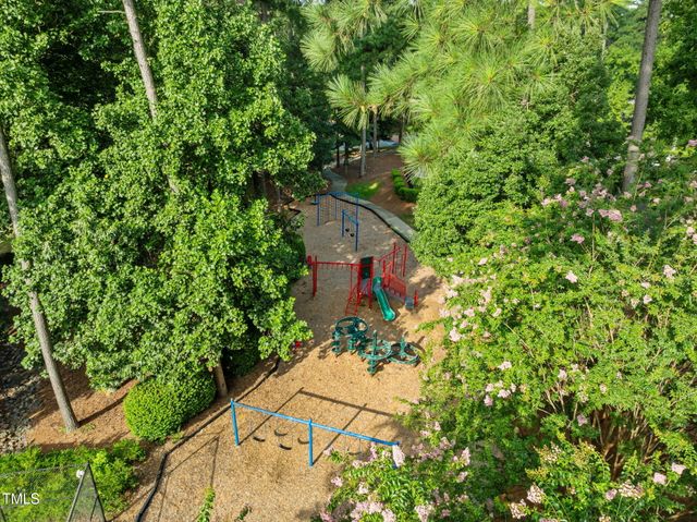15 Golfers Ridge Court, Chapel Hill, NC 27517