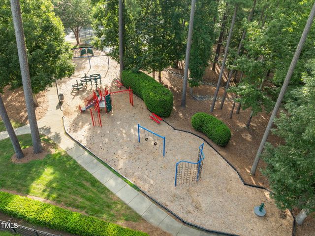 15 Golfers Ridge Court, Chapel Hill, NC 27517