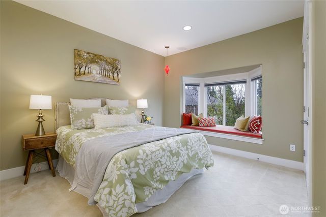 3712 88th Avenue SE, Mercer Island, WA 98040