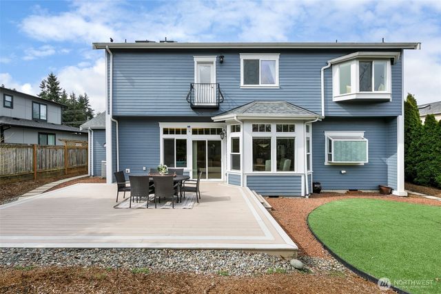 3712 88th Avenue SE, Mercer Island, WA 98040