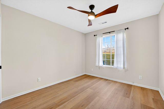 7636 Creek Bend 7636, Rockford, IL 61114