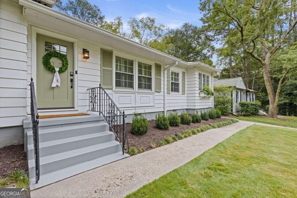 1116 Lindridge Drive NE, Atlanta, GA 30324 — photo 3