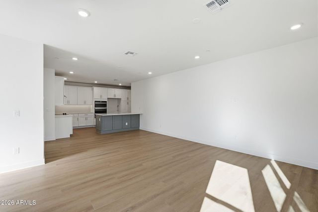 2121 W Sonoran Desert Drive 79, Phoenix, AZ 85085