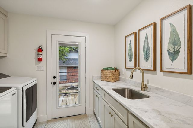 5336 Point La Vista Road, Malakoff, TX 75148