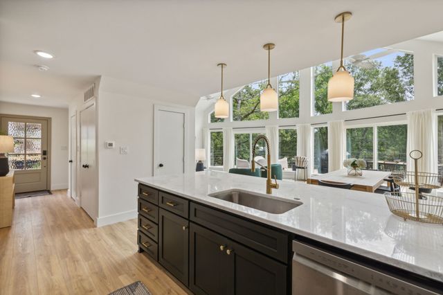 5336 Point La Vista Road, Malakoff, TX 75148