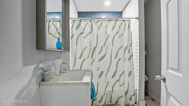 2328 W 17TH Street, Jacksonville, FL 32209