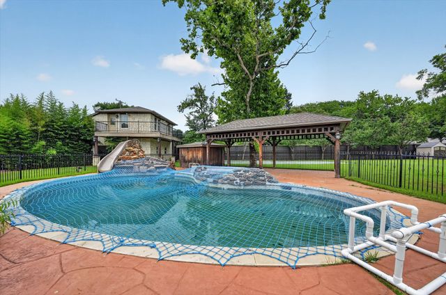 14126 Brookridge Circle, Dallas, TX 75254