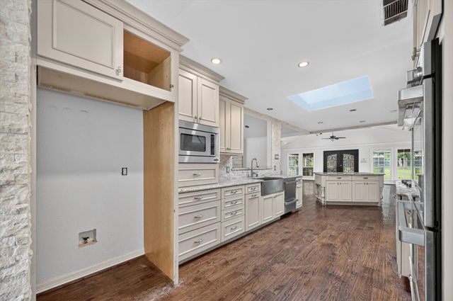14126 Brookridge Circle, Dallas, TX 75254