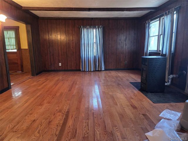 10 Mountain Top Lane, Huguenot, NY 12746