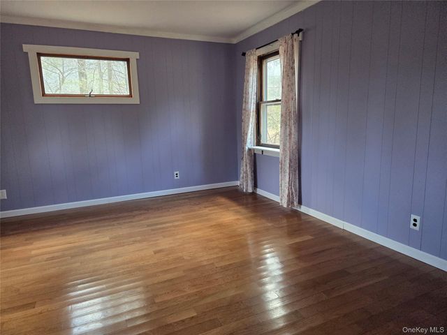 10 Mountain Top Lane, Huguenot, NY 12746