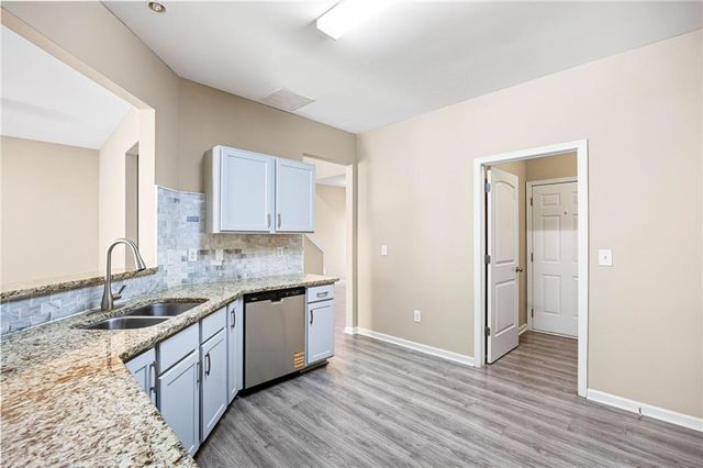 94 Hill Crest Circle, Hiram, GA 30141