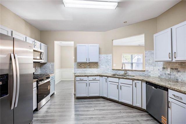 94 Hill Crest Circle, Hiram, GA 30141