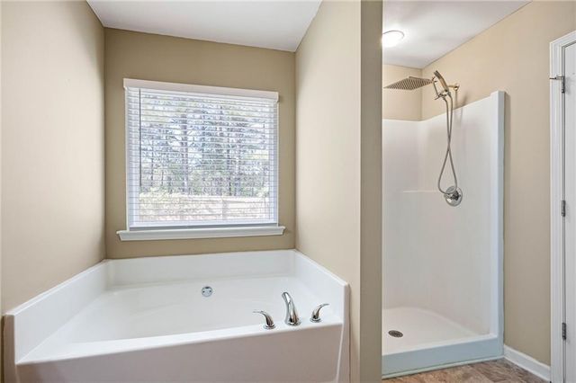 94 Hill Crest Circle, Hiram, GA 30141