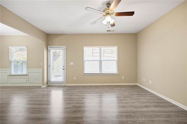 94 Hill Crest Circle, Hiram, GA 30141