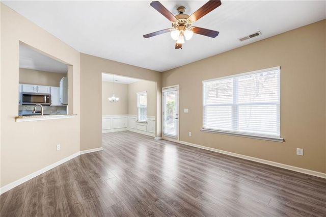 94 Hill Crest Circle, Hiram, GA 30141