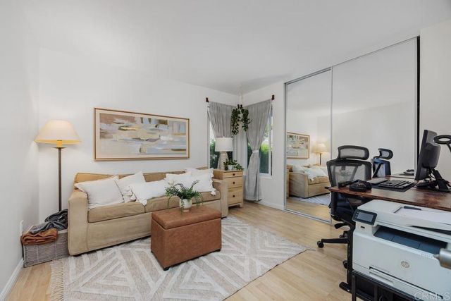 930 Via Mil Cumbres 35, Solana Beach, CA 92075
