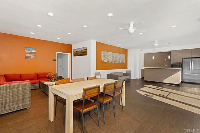 930 Via Mil Cumbres 35, Solana Beach, CA 92075