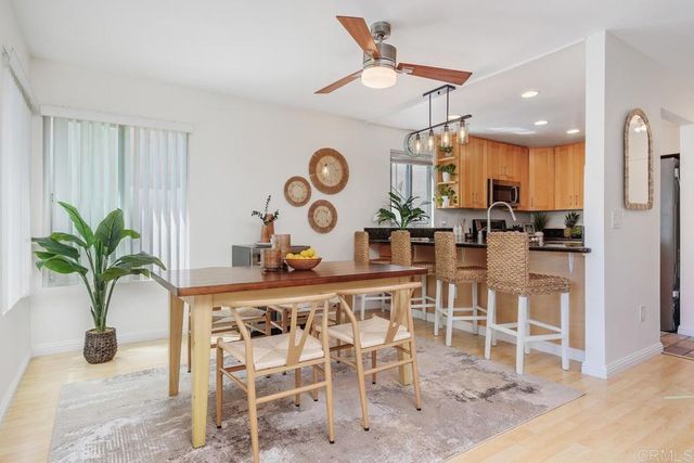 930 Via Mil Cumbres 35, Solana Beach, CA 92075