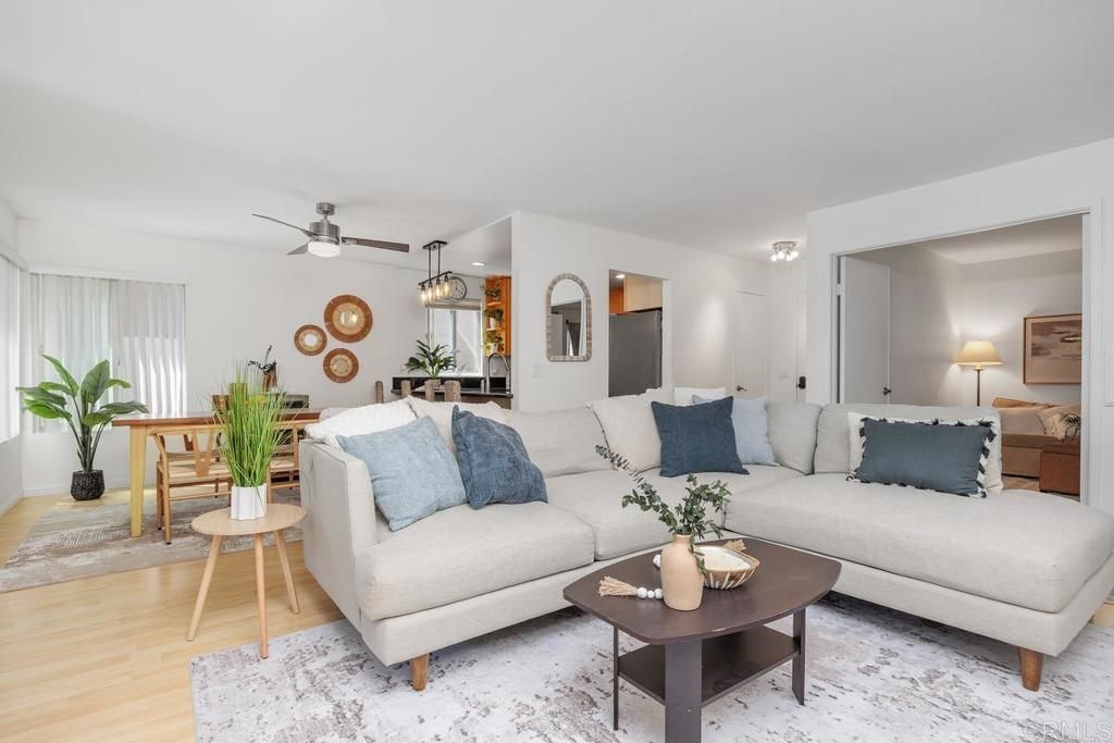 930 Via Mil Cumbres 35, Solana Beach, CA 92075