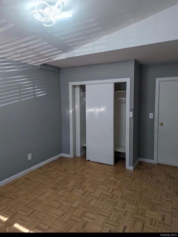 10506 Pinegrove Street 2nd fl, Jamaica, NY 11435