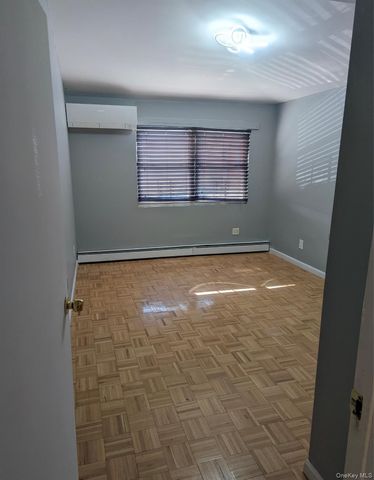 10506 Pinegrove Street 2nd fl, Jamaica, NY 11435