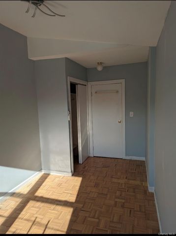 10506 Pinegrove Street 2nd fl, Jamaica, NY 11435